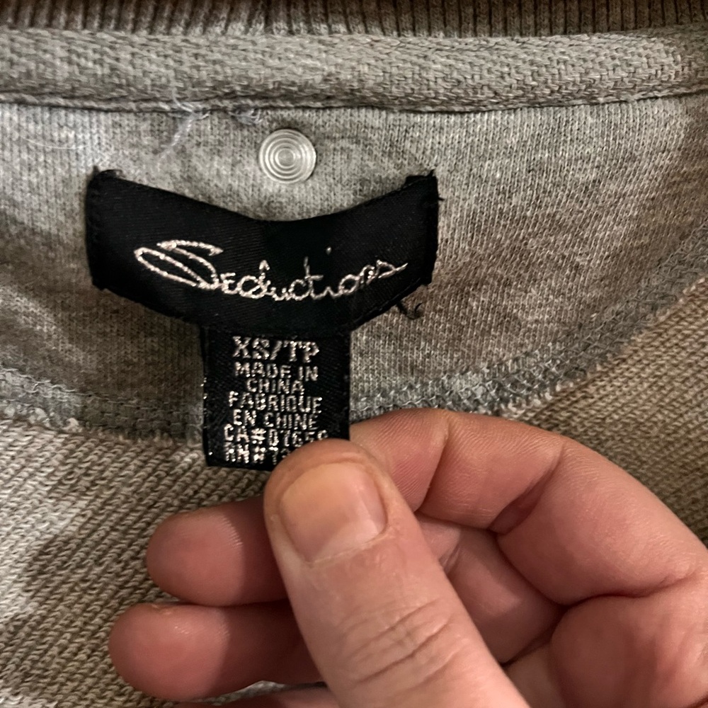 Cardigan - Picture 3 of 3